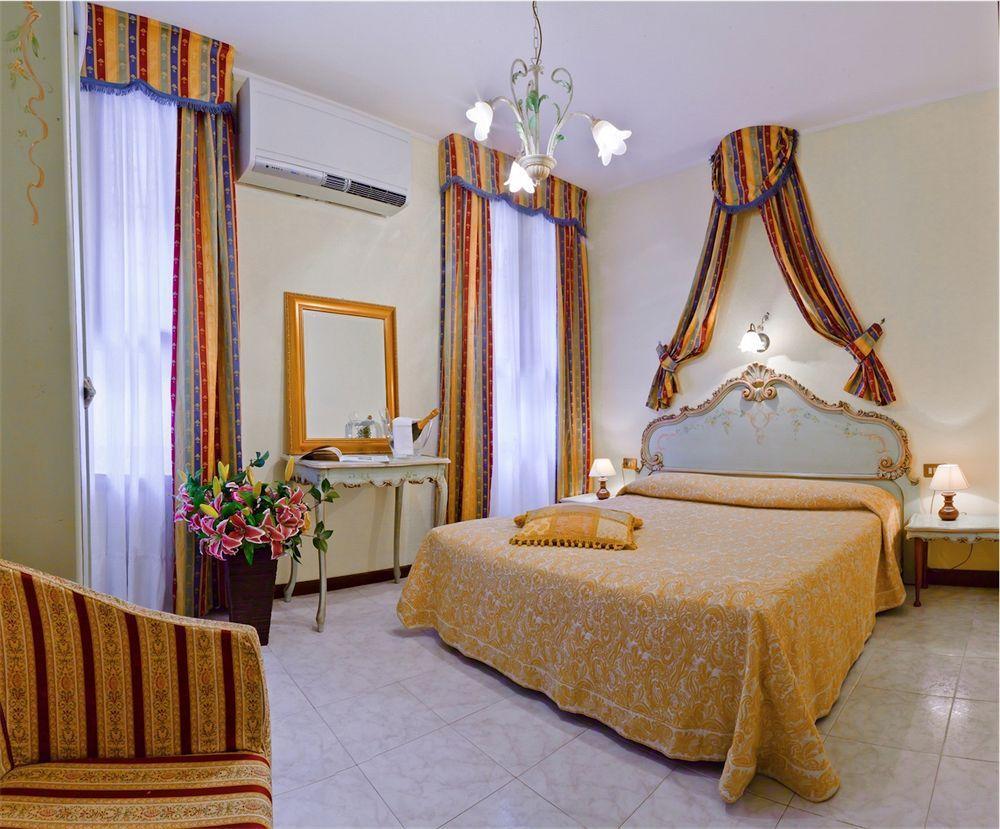 Henry 2* Veneza